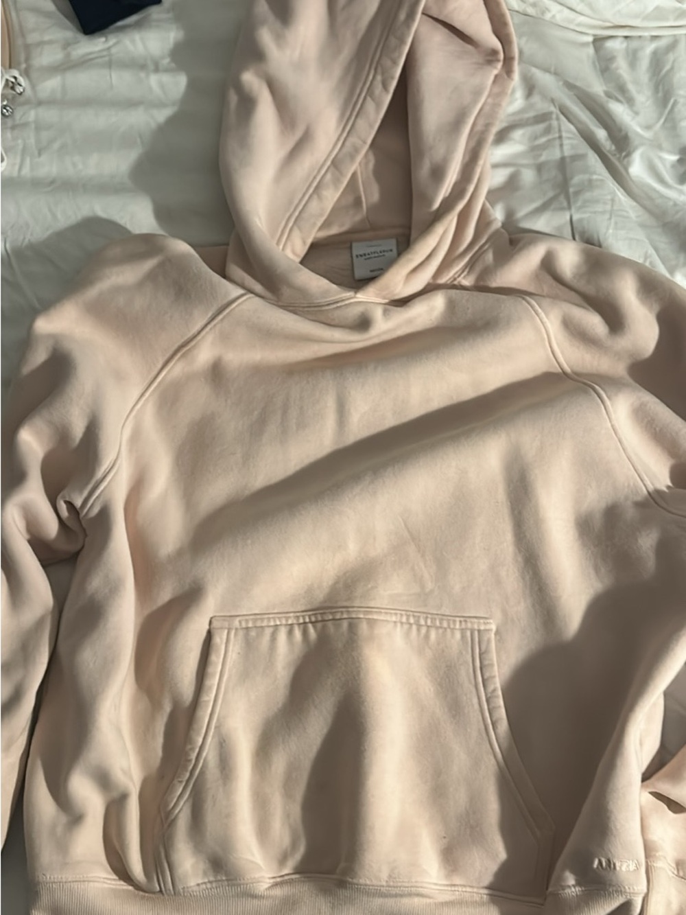 Aritzia Mega Fit Hoodie Light Pink XS